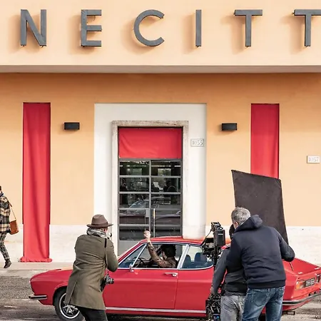 Cinecitta Signature - Emilia *